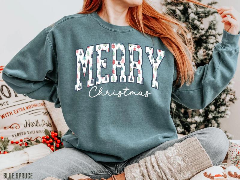 Comfort Colors, Merry Christmas Sweatshirt Comfort Colors Christmas Crewneck Women Holiday Sweatshirt Cute Xmas Sweater Cozy Winter Oversized Sweatshirt