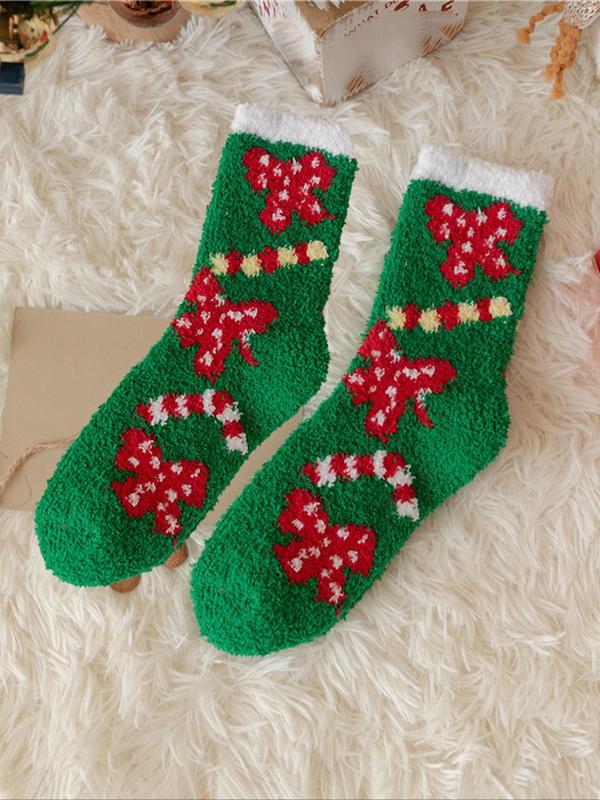 Random Women's Christmas Themed Print Crew Socks, 6 Pairs Casual Soft Comfortable Warm Fuzzy Socks for Fall & Winter, Women's Floor Socks for Daily Wear