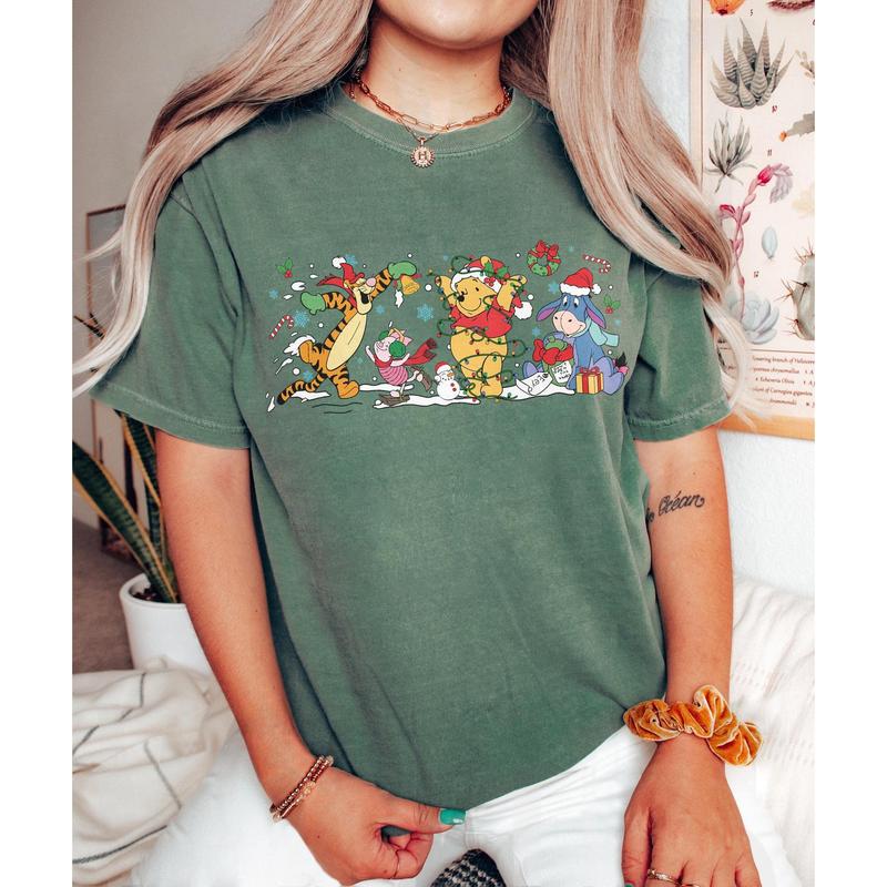 Retro Winnie Pooh Christmas Shirts, Cute Pooh Christmas Shirt, Merry Christmas 2024 Shirt, Christmas Women's Shirt, Christmas Gifts Q69K6