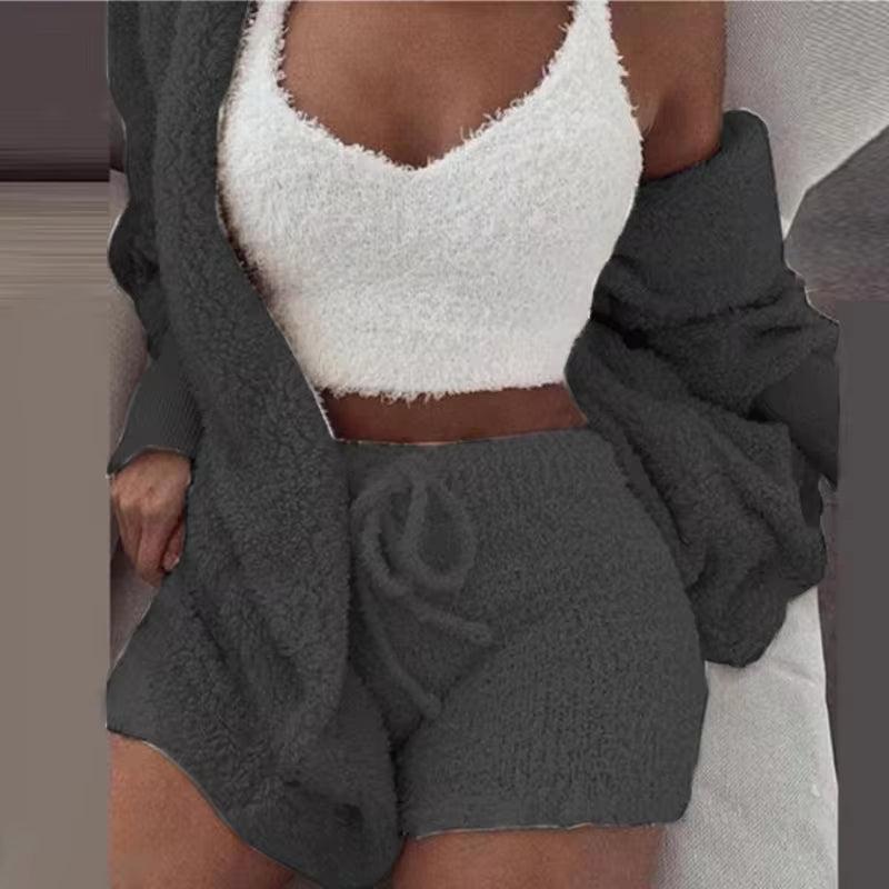 Vero Cozy Chic 3-Piece Fluffy Pajama Set Loungewear Nightwear pajama set Comfort Womenswear Soft Cropped comfy rompers