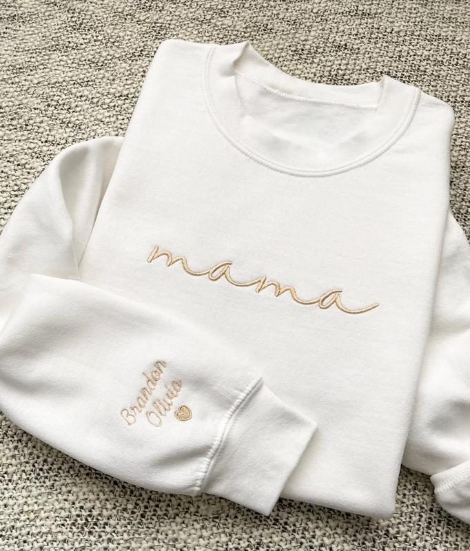 Mama Embroidered Crewneck Sweatshirt, New Mom Outfit, Pregnancy Reveal Clothing, Happy Mother's Day Gifts