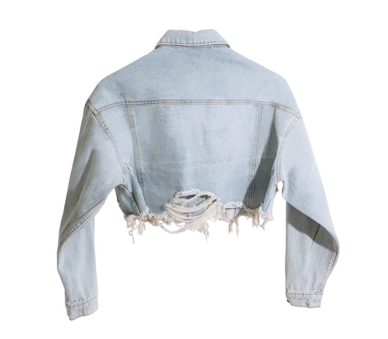 Women's Button Down Long Sleeve Cropped Denim Jean Jacket with Pockets - Casual Western Style Distressed Crop Jean Coat