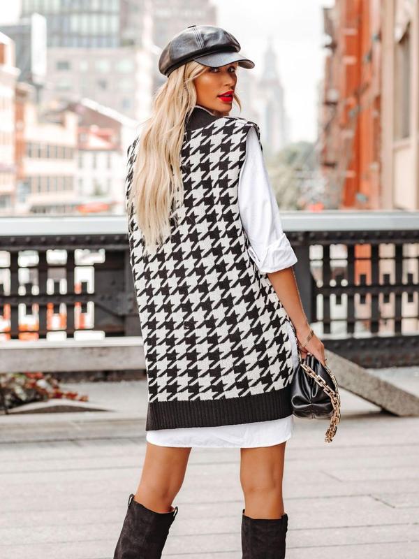 Women's Houndstooth Print Split Hem Sweater Vest, Casual V Neck Sleeveless Knitwear Top for Fall & Winter, Fashion Women's Knit Clothing for Daily Wear