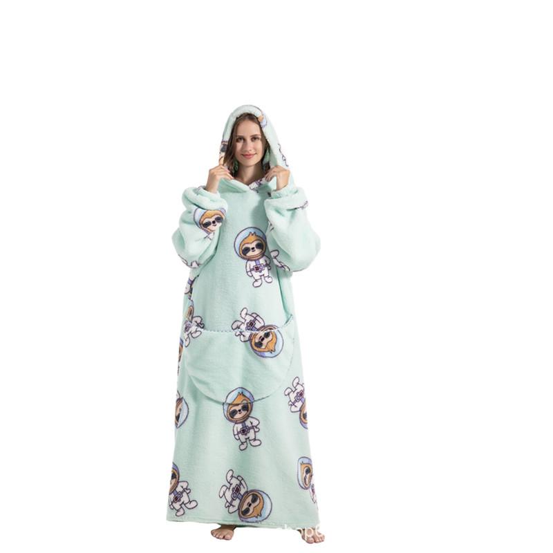 Adorable Alpaca and Sloth Print Hooded Blanket, Oversized Wearable Sweatshirt Pullover, Comfortable Hooded Pajamas for Summer Air Conditioned Rooms with Large Pockets, Christmas Blanket, Christmas Outfits 2024, Christmas Gifts, Christmas Decorations