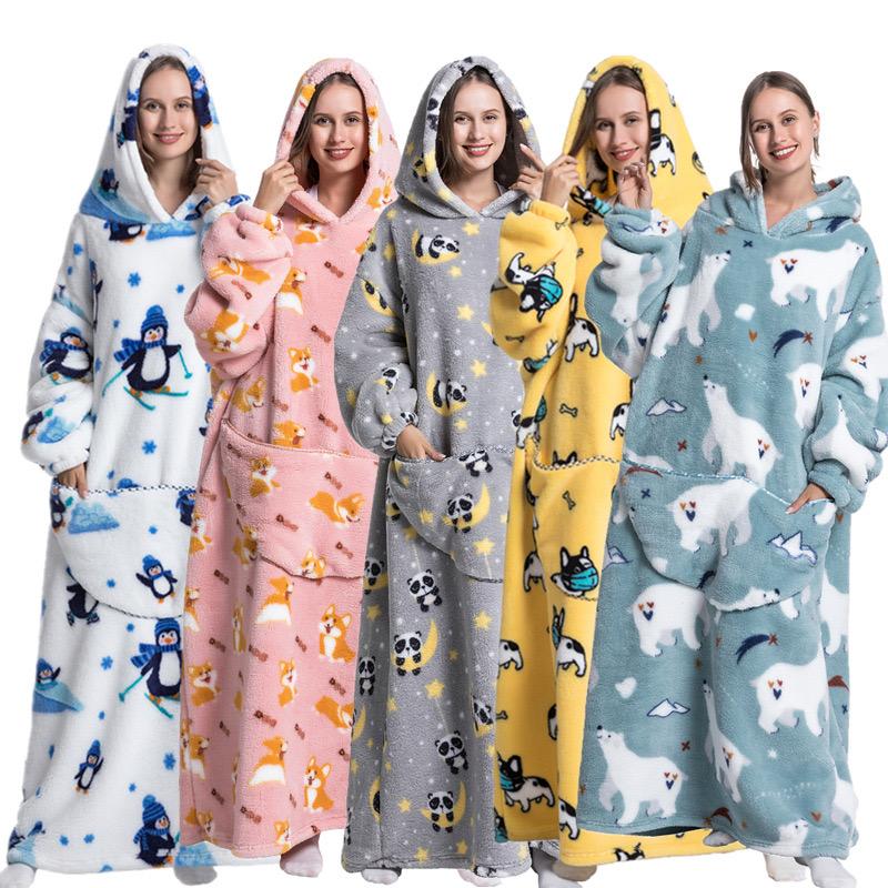 Adorable Alpaca and Sloth Print Hooded Blanket, Oversized Wearable Sweatshirt Pullover, Comfortable Hooded Pajamas for Summer Air Conditioned Rooms with Large Pockets, Christmas Blanket, Christmas Outfits 2024, Christmas Gifts, Christmas Decorations