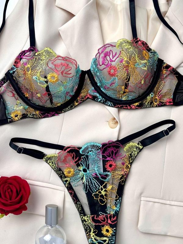 Women's Floral Embroidery Push Up Bra & Thong Sexy Lingerie Set, Elegant Romantic Breathable Comfortable Underwear Set for Daily Wear, Women's Lingerie & Underwear for All Seasons