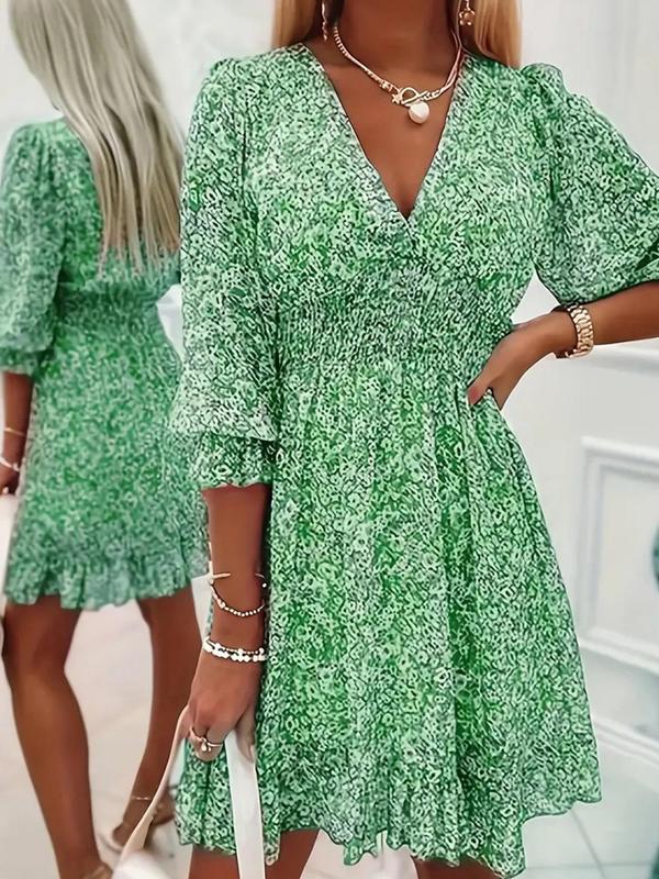 Women's Ditsy Floral Print Ruffle Trim Shirred A Line Dress, Boho Fashion Flounce Sleeve V Neck Short Dress, Dresses for Women, Back to School Outfits, Summer Clothes, Ladies Dress for Summer, Outfits To Hide Tummy Uk