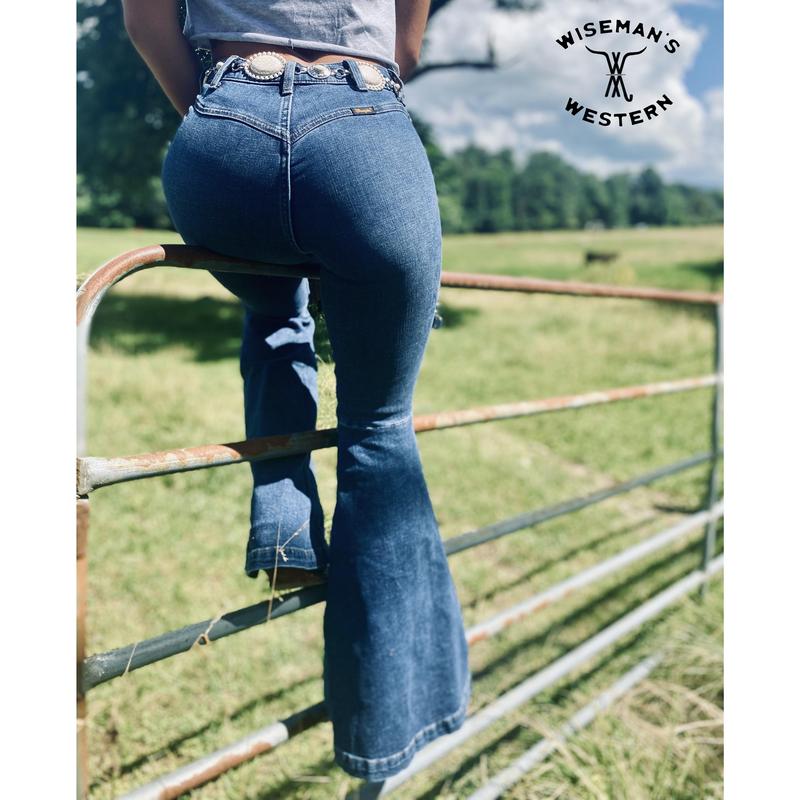 Final Sale  ✨ WranglerxRetro Rough☆Rider Bareback Bell Bottom