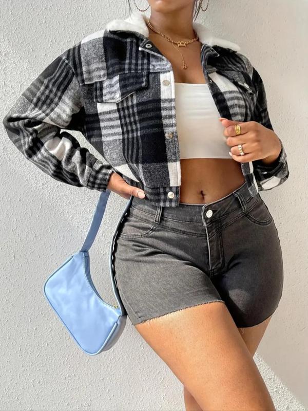 Women's Plaid Print Button Front Fuzzy Collared Crop Jacket, Casual Flap Detail Drop Shoulder Long Sleeve Outerwear for Fall & Winter, Ladies Clothes,  Winter Clothes Women