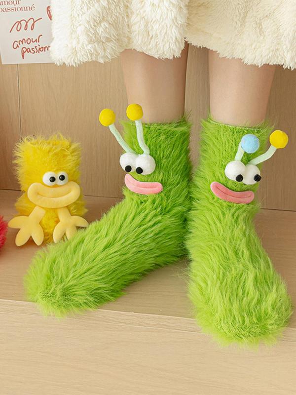 Random Women's 3D Cartoon Decoration Fuzzy Socks, Cute Soft Comfy Crew Socks for Fall & Winter, Women's Socks for Daily Wear