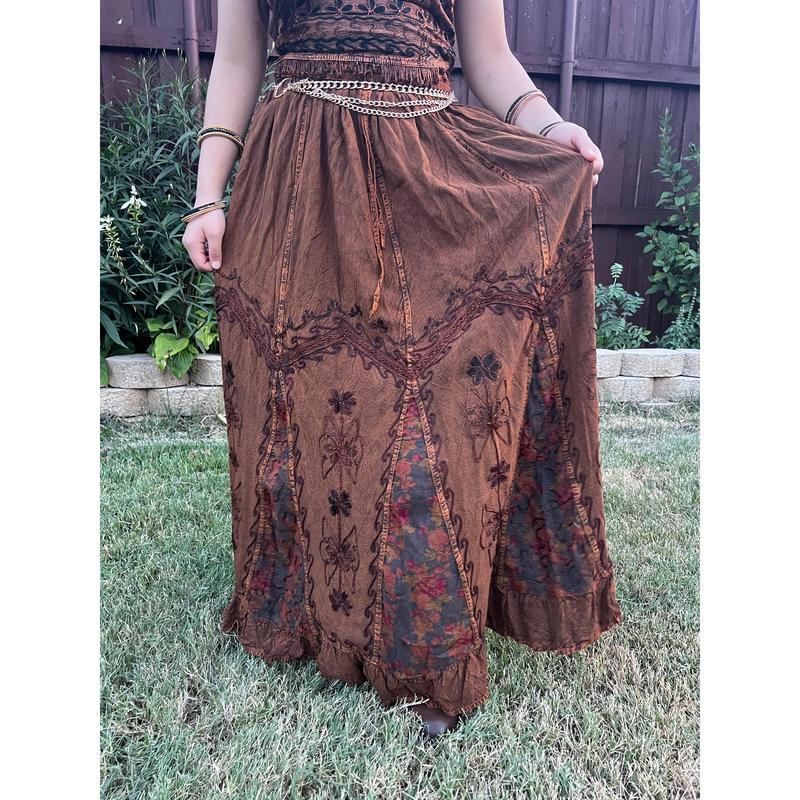 Pari Vintage Vibe Brown Embroidery Maxi Skirt