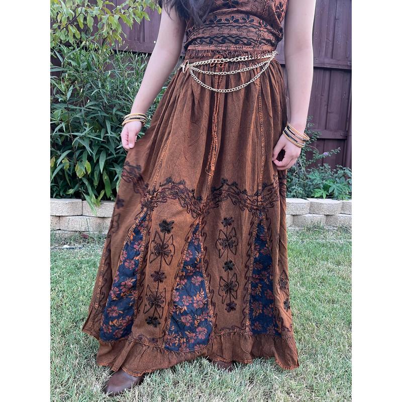 Pari Vintage Vibe Brown Embroidery Maxi Skirt