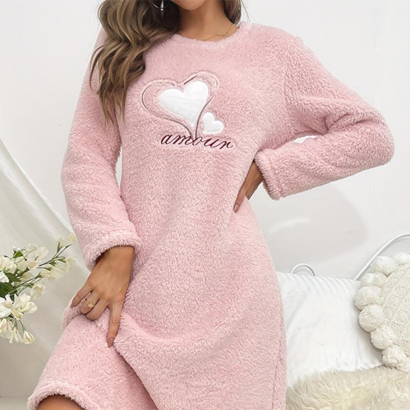 2024 Autumn and Winter Pink Love Flannel Long-Sleeved Thickened Nightdress Pullover Mid-Length Cute Loungewear Nightwear Womenswear