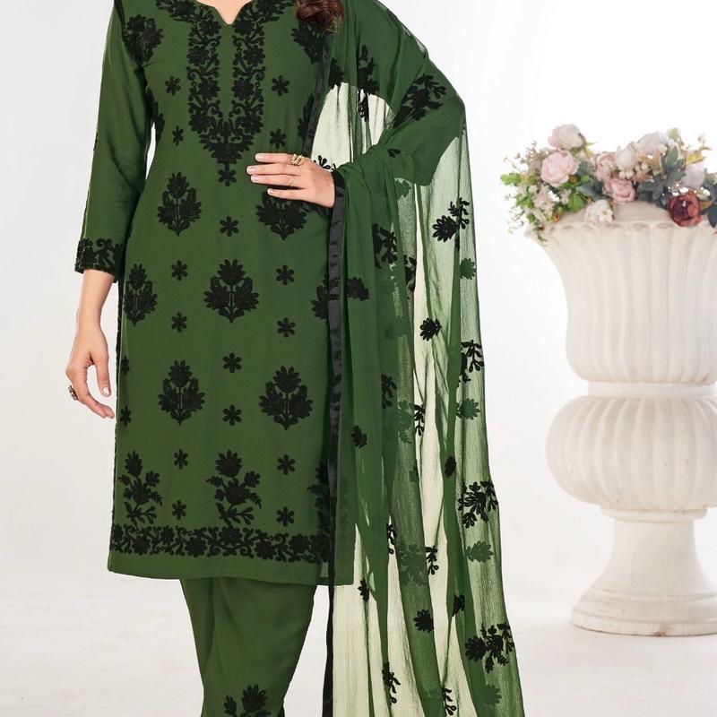 Rayon 3 piece kurta set with heavy Embroidery