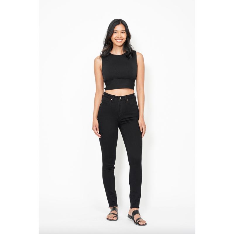 Judy Blue Tummy Control Shield Pocket Skinnies - Black