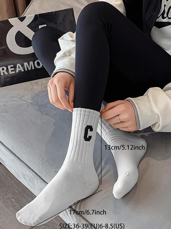 Women's 5 Pairs Letter Patched Crew Socks, Casual Soft Comfy Breathable Socks for Daily Outdoor Wear, Women Socks for All Seasons